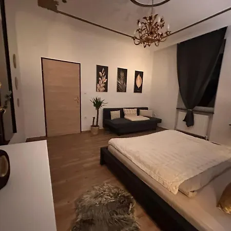 Ideal For 7 With Kitchen Near Danube * リンツ