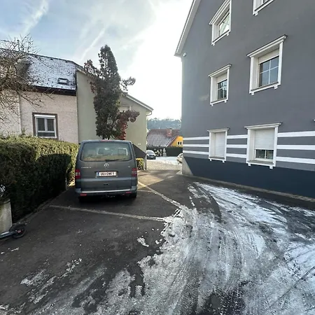 Ideal For 7 With Kitchen Near Danube * Linz