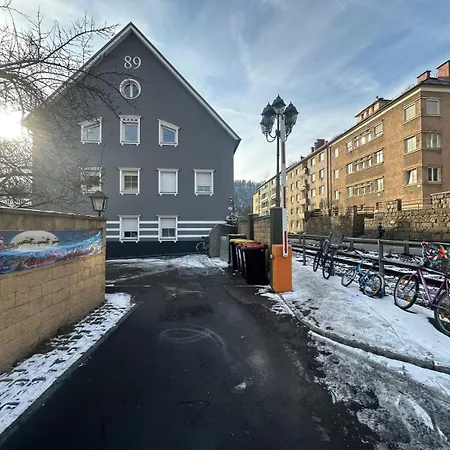 Ideal For 7 With Kitchen Near Danube