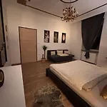 Ideal For 7 With Kitchen Near Danube * لينتز