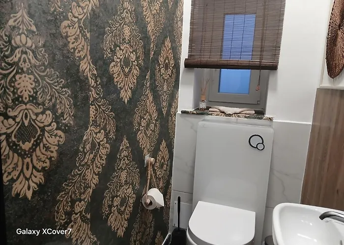 Apartment Ideal For 7 With Kitchen Near Danube *