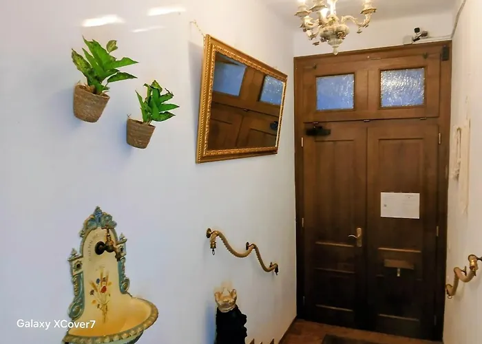 Apartment Ideal For 7 With Kitchen Near Danube